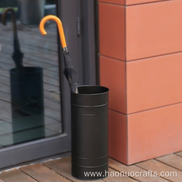 Modern simple cylindrical umbrella barrel